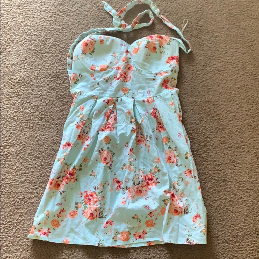 WORN ONCE! Woman’s short dress